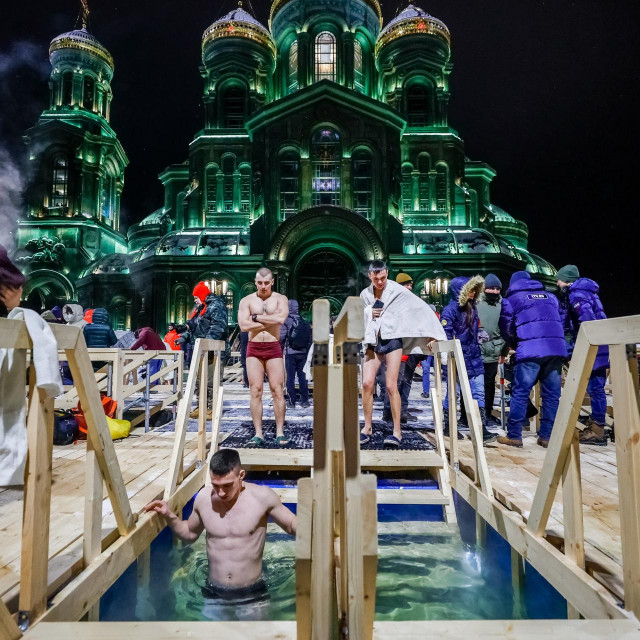 Bogojavljenje su pravoslavni vjernici proslavili u Rusiji, Ukrajini, Srbiji,...
