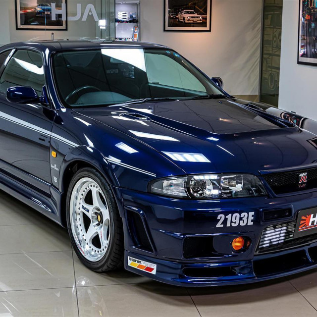 1996. NISMO 400R
