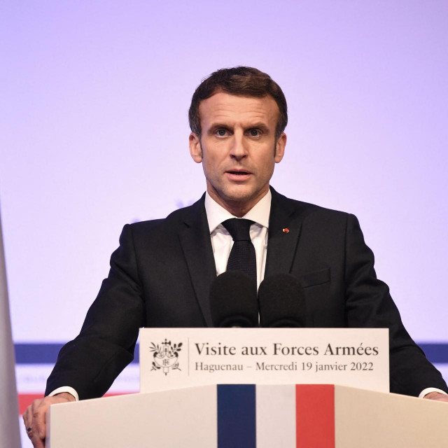  Emmanuel Macron 
