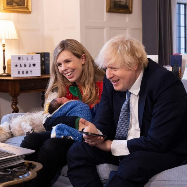Carrie i Boris Johnson s tek rođenom Romy prošlog Božića
