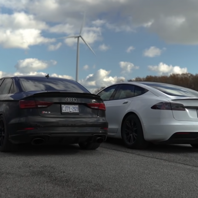 Audi RS3 Sedan i Tesla Model S Plaid
