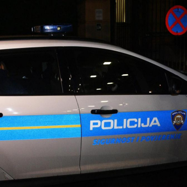Policijski automobil/Ilustracija