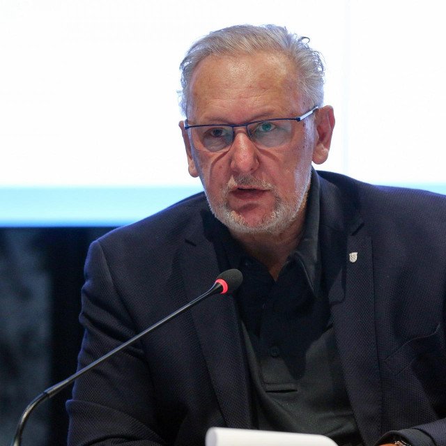 Davor Božinović

