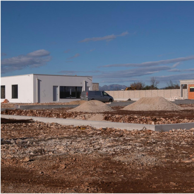 Vila Zdravka Mamića
