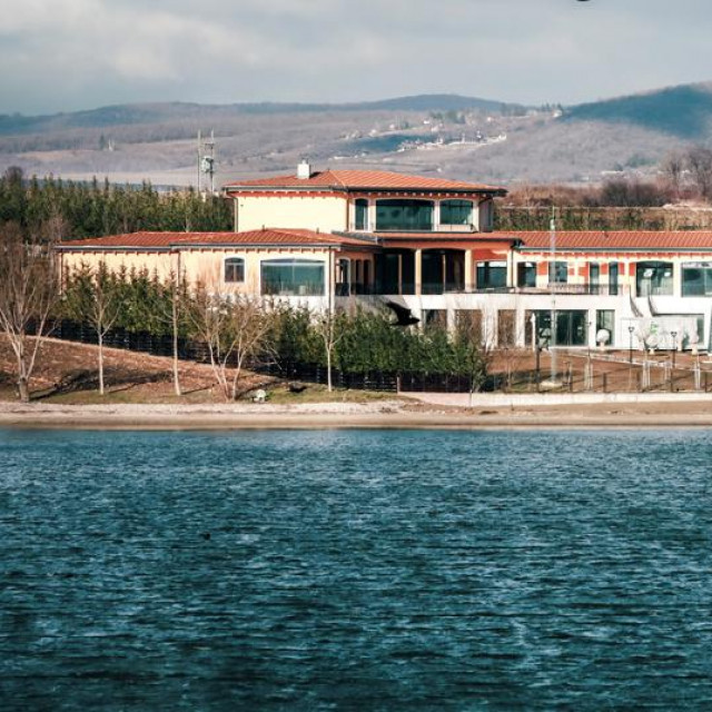 Novak i Jelena Đoković i imanje u Pavlovcima
