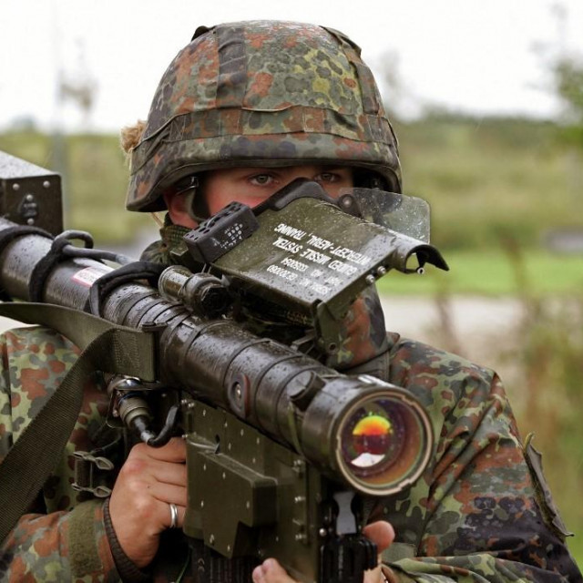 Protuzračni projektil Stinger
