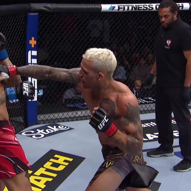Poirier vs. Oliveira
