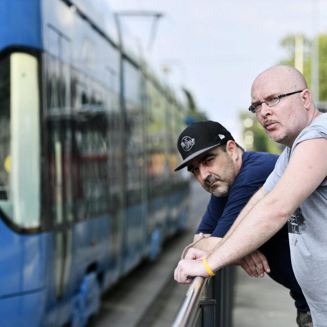 Tram 11
