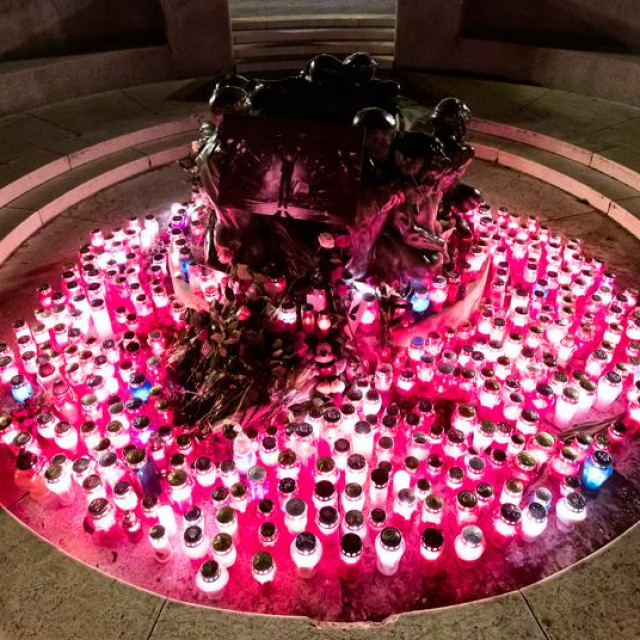 Lampioni kod Zdenca života; Aki Rahimovski (arhivska fotografija)
