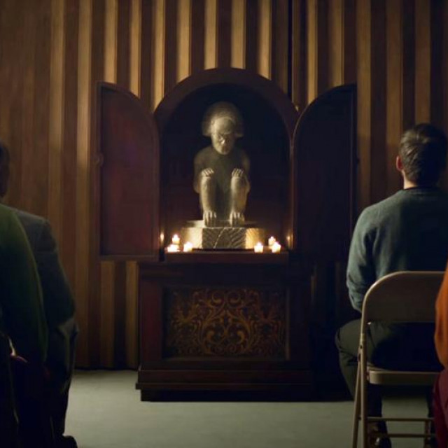 Autorica serije Rebecca Sonnenshine rekla da serijom želi udahnuti novi život u žanr nadnaravnog horora
