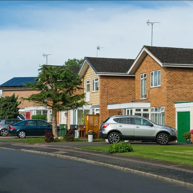 Parkiranje na prilazu
