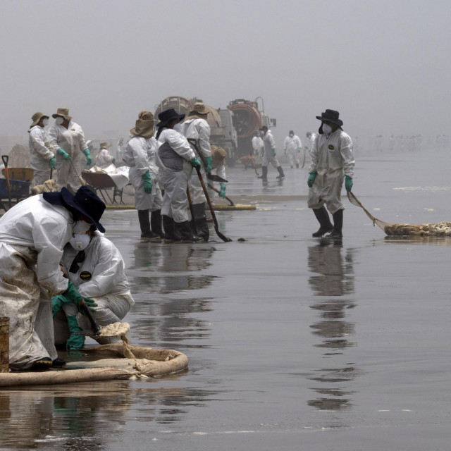 Građani diljem Perua doniraju kosu kako bi pomogli u sanaciji naftnih mrlja
