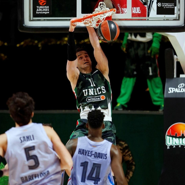 Mario Hezonja
