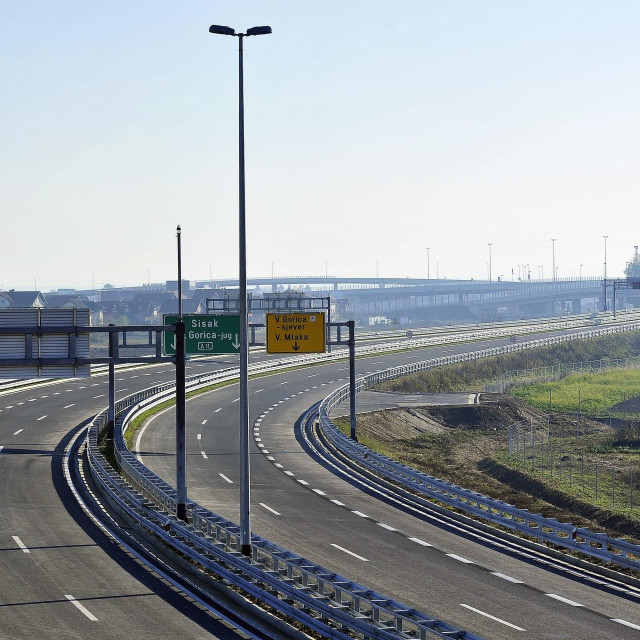 Prizor s već izgrađene dionice Zagreb - Sisak
