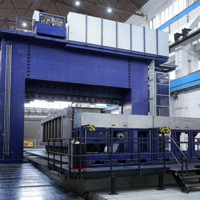 CNC stroj Schiess Vmg 6 u tvornici Končar
