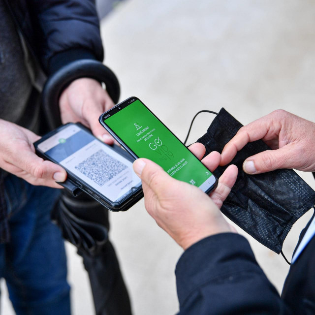 Ilustracija, covid potvrde
