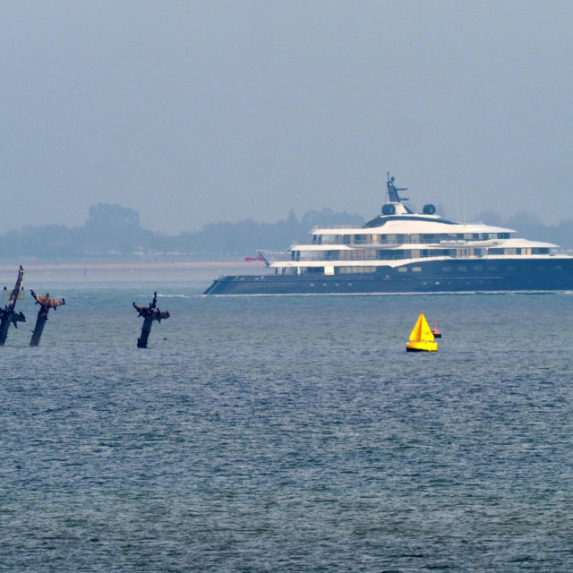 Here Comes The Sun, superjahta vrijedna 100 milijuna funti
