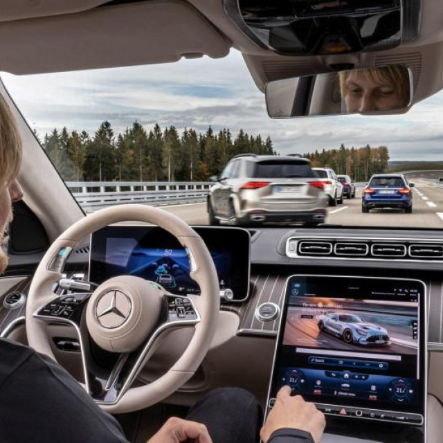 Mercedes Drive Pilot
