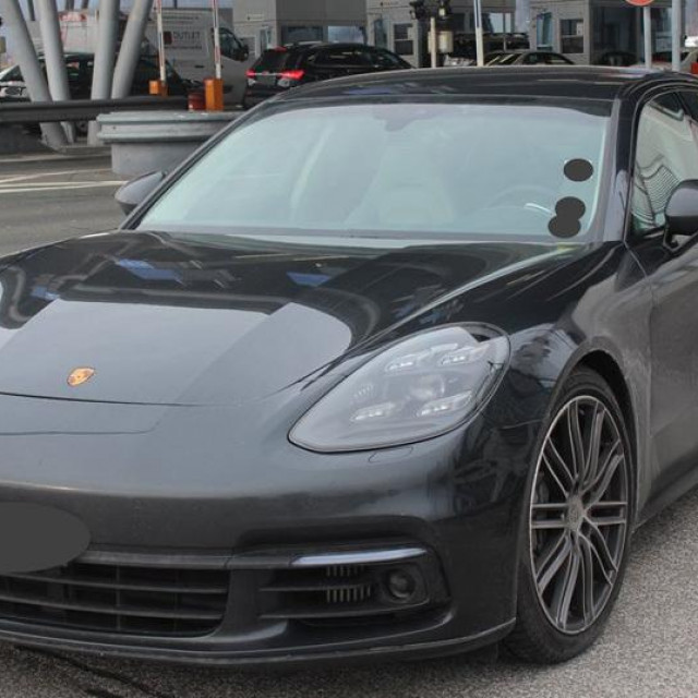 Zaplijenjeni Porsche Panamera
