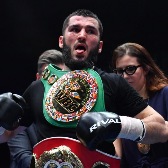 Artur Beterbiev