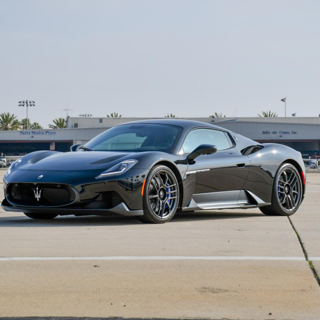 2022. Maserati MC20

