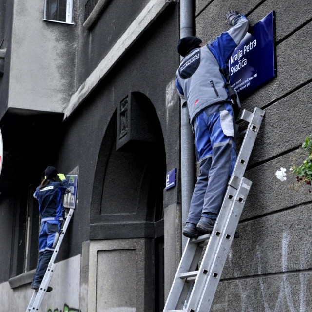 Postavljanje novih ploča s imenima ulica i trgova; ilustracija