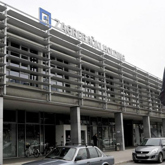 Zgrada Holdinga i Tomislav Tomašević
