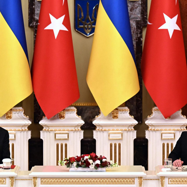 Tayyip Erdogan i Volodimir Zelenskij
