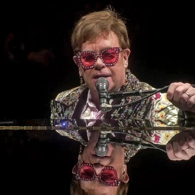 Elton John na turneji ”Farewell Yellow Brick Road”