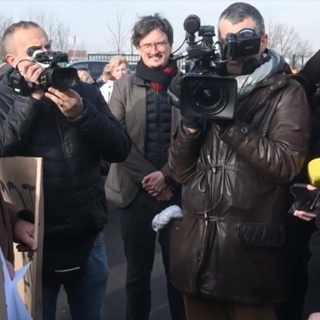 Prosvjednici u razgovoru s Tomaševićem
