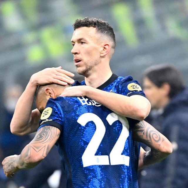 Ivan Perišić je doveo Inter u vodstvo protiv Milana
