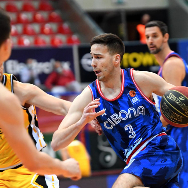 Cibona je uvjerljivo slavila protiv Splita