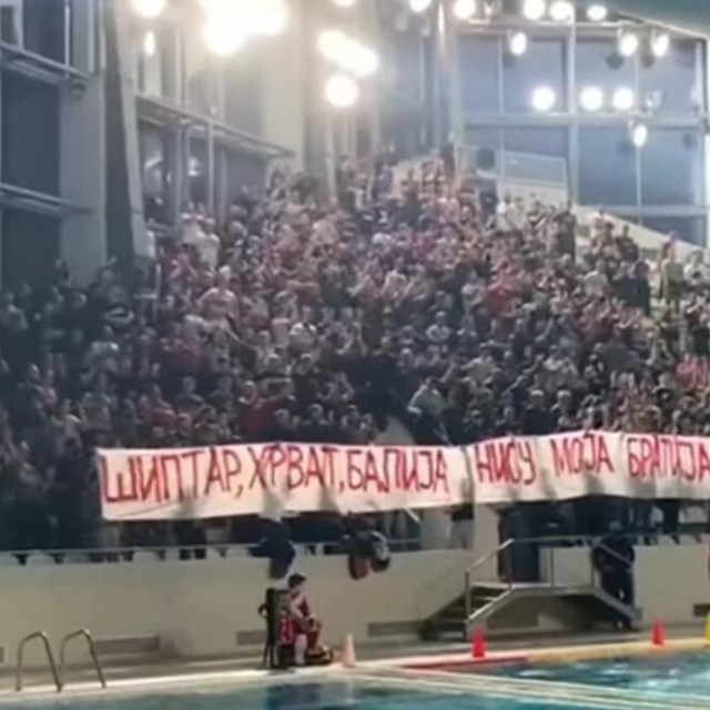 Delije su imale nacionalističke ispade i tražile ostavku hrvatskog trenera