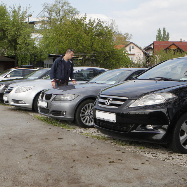 Polovni automobili
