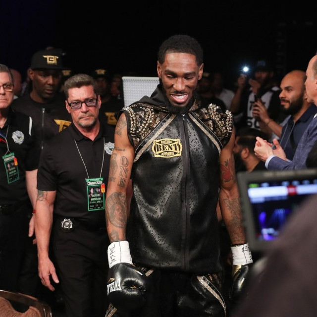 Robert Easter Jr.