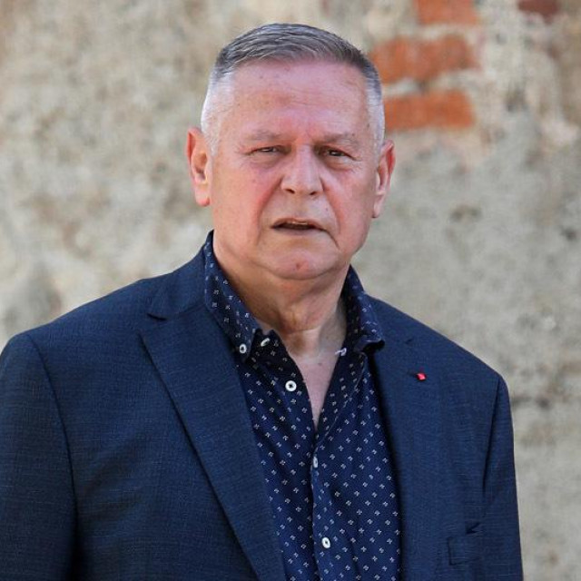 'Kao realnu mogućnost vidim da možda baš mi budemo ta stožerna stranka koja će pomoći okupljanju lijevo-liberalnih i centrističkih stranaka. Jedno istraživanje pokazalo je da bi nam rejting bio na 5,5 do 6 posto', rekao je VIdović za Globus
