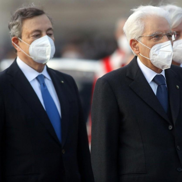 Premijer Mario Draghi i predsjednik Sergio Matarella
