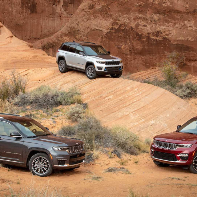 2022. Jeep Grand Cherokee
