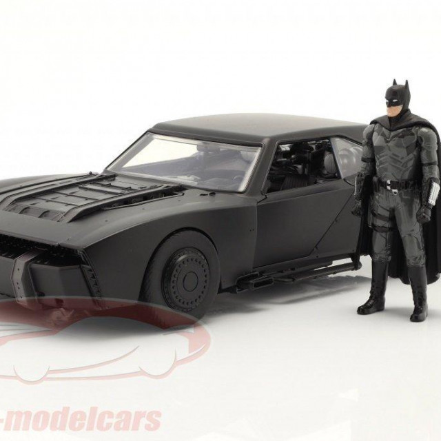 Maketa Batmobilea
