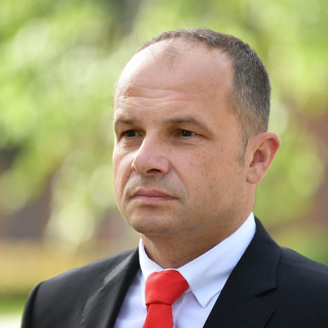 Siniša Hajdaš Dončić
