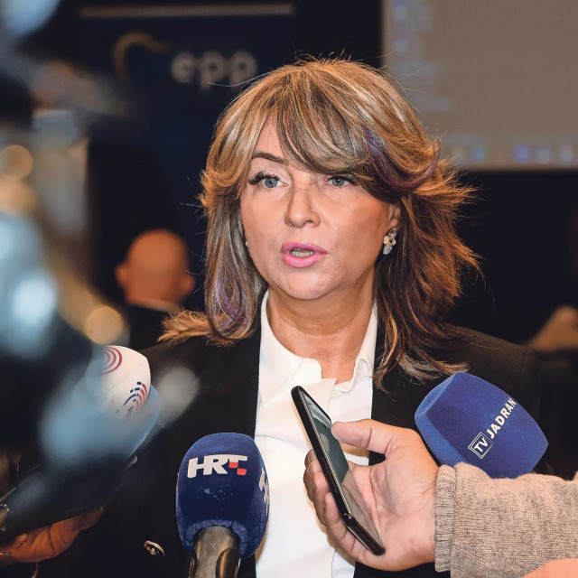 Hrvatska eurozastupnica Sunčana Glavak imenovana je krajem godine izvjestiteljicom Europskog parlamenta (EP) za izvještaj o smanjenju emisija u zrakoplovstvu
