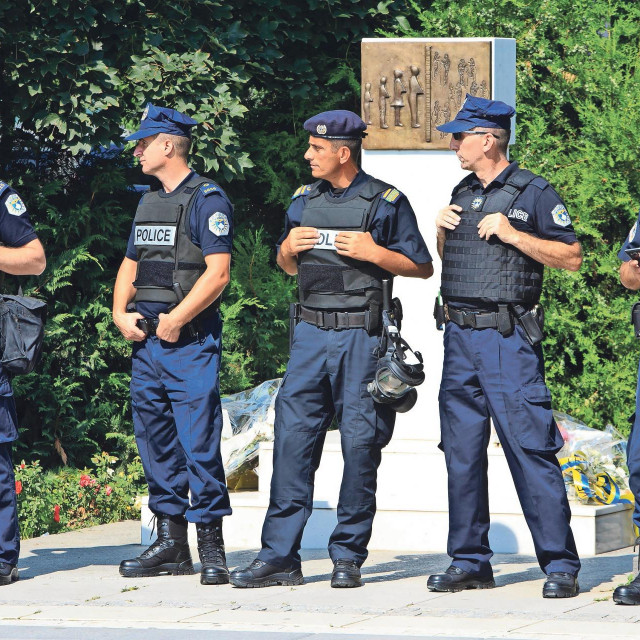 Pozivamo na otvaranje arhiva bivše Jugoslavije, posebno dosjea bivše jugoslavenske tajne službe (UDBA) i KOS-a