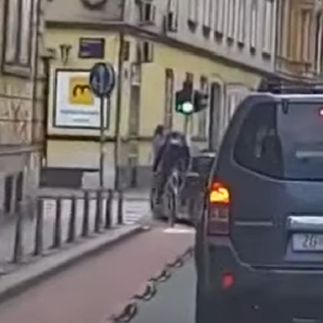 Oboren biciklist na Zelenom valu
