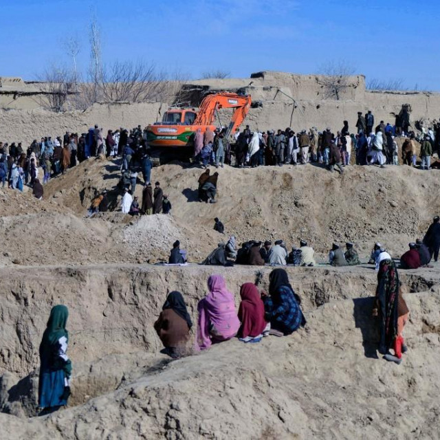 Dječak upao u bunar u Afganistanu
