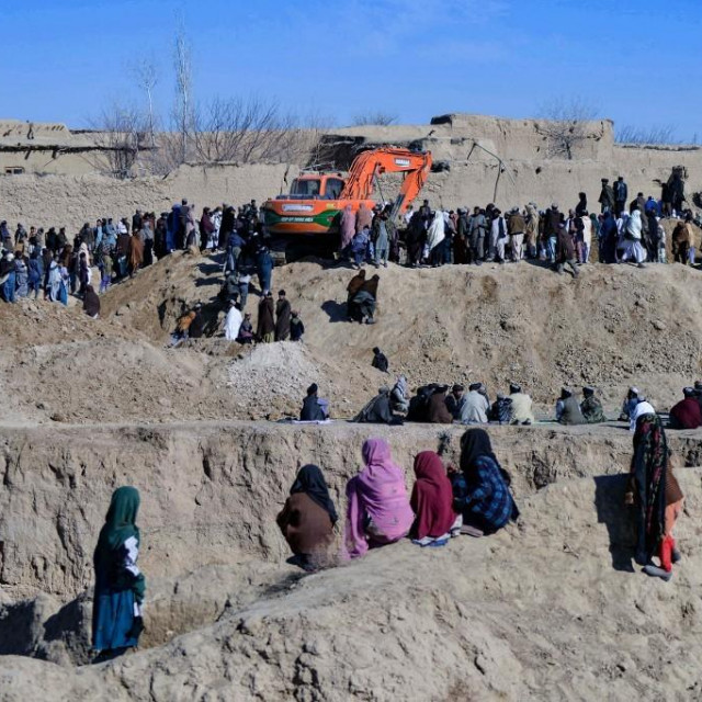 Akcija spašavanja upalog dječaka
