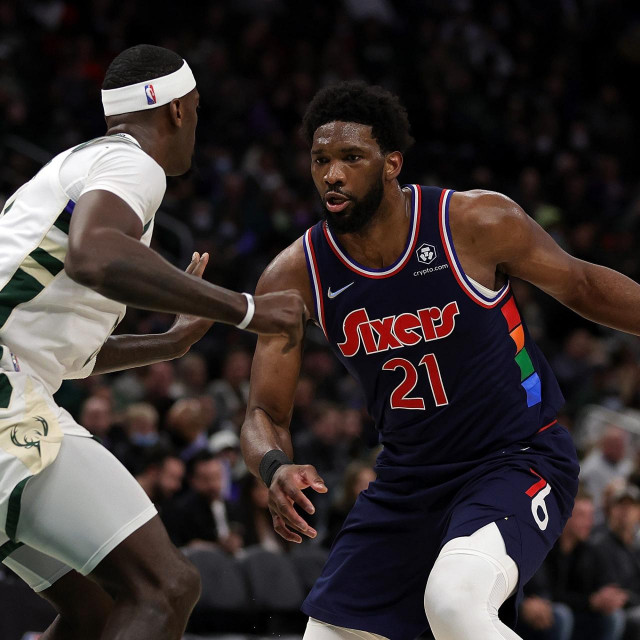 Embiid je briljirao u pobjedi protiv Milwaukeeja
