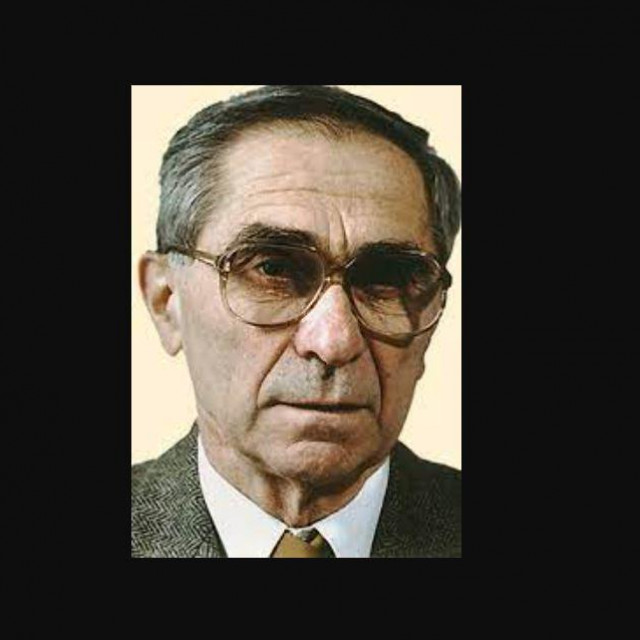 Sociolog Nikola Dugandžija, autor brojnih knjiga o sociologiji religije i nacionalnih te vjerskih identiteta
