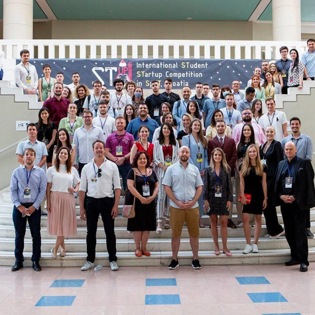 Glavni cilj je pružiti podršku studentskim i znanstveno-istraživačkim startupima