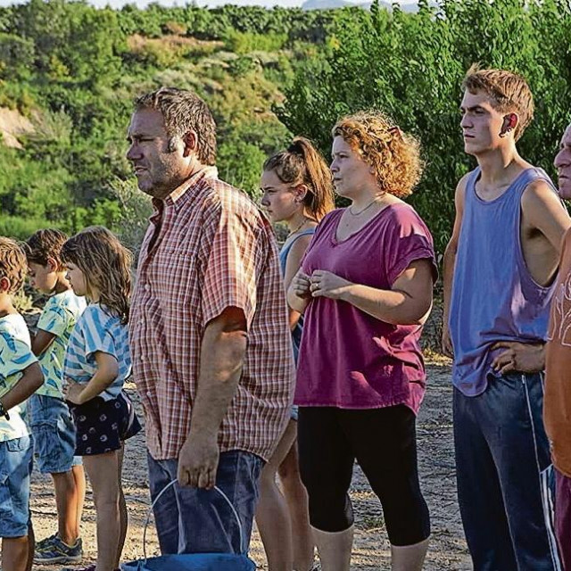 Scena iz filma ”Alcarras” koji je osvojio nagradu Zlatni medvjed. Djelo počiva na mitu o zemlji, bukoličkoj radosti polja i slavljenju tradicionalnih vrijednosti
