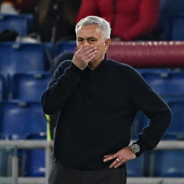 Jose Mourinho je suca optužio da surađuje s Juventusom

